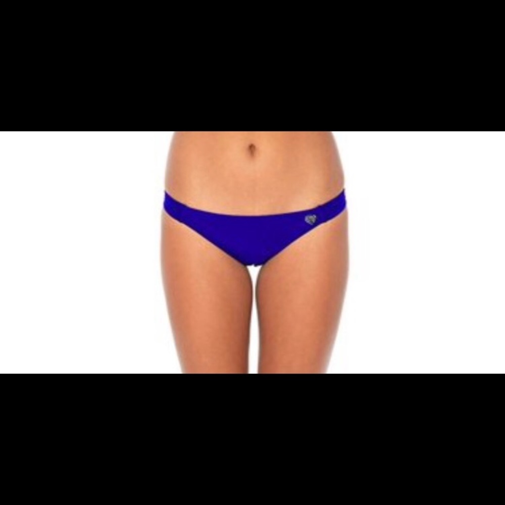 Body glove bikini bottoms